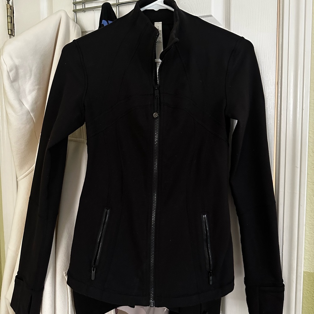 Lululemon black define jacket. LIKE NEW - worn 3x